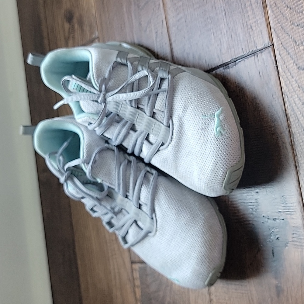 Puma Sneakers